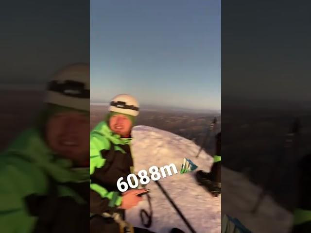  6088m ICE CLIMBING !