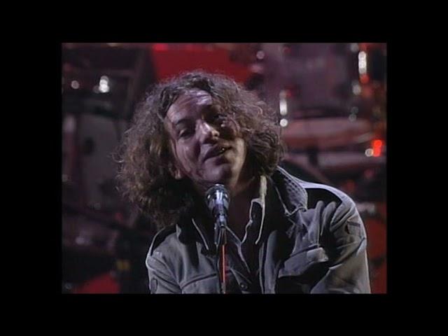 Pearl Jam - Animal (live at the MTV Video Music Awards - 02/09/1993)