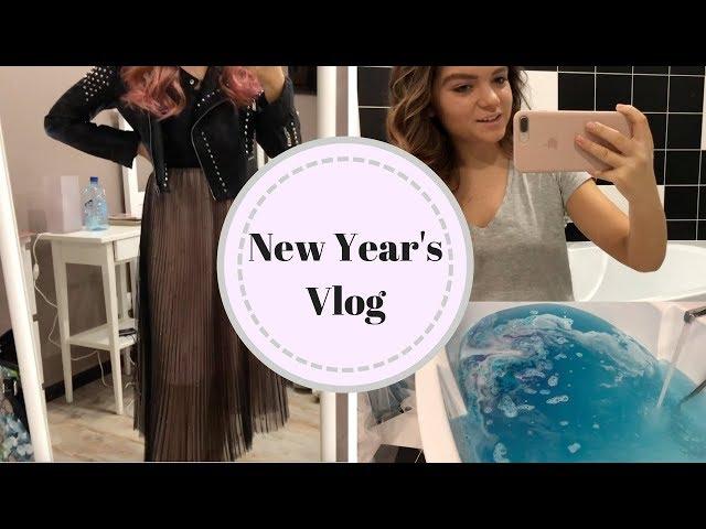 Vlog: Getting Ready for New Years, Making Waffles, Baths