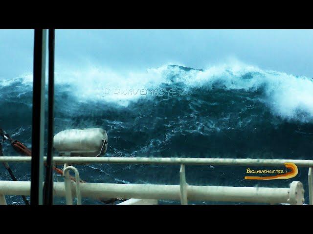  #storm at Sea  The Largest Waves on The Planet at Time of Filming. #Sea #northsea  #Waves