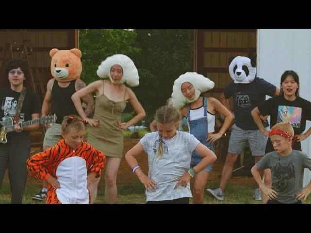 Chinese American Bear - Kids Go Down (孩子们的时光) [Official Music Video]