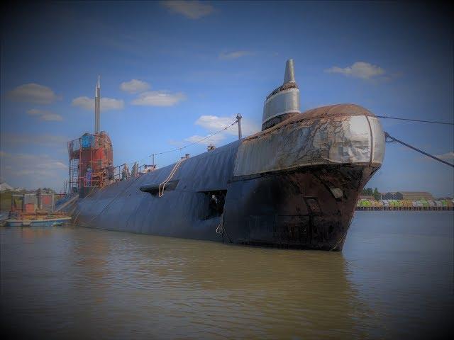 Soviet Submarine on the River Medway. Inside was a Surprise!