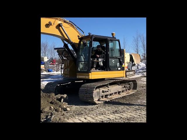 CAT Excavator With Earthworks 3D GPS