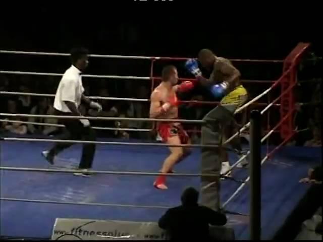 FIGHT /// Azem Maksutaj vs Artur Sequeira /// Fightnight in Winterthur 2005