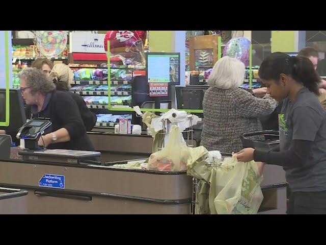 Kansas City-area shoppers stock up ahead of snow storm