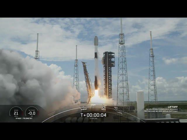 Blastoff! SpaceX launches Starlink batch, nails landing - 1st launch of potential doubleheader