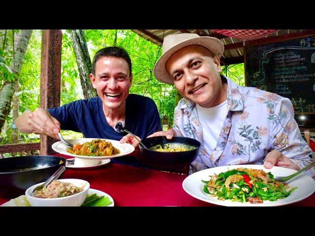 Authentic Southern Thai Cuisine In Phuket! Not Touristy!! Lunch With @MarkWiens At KRUA PAILIN!