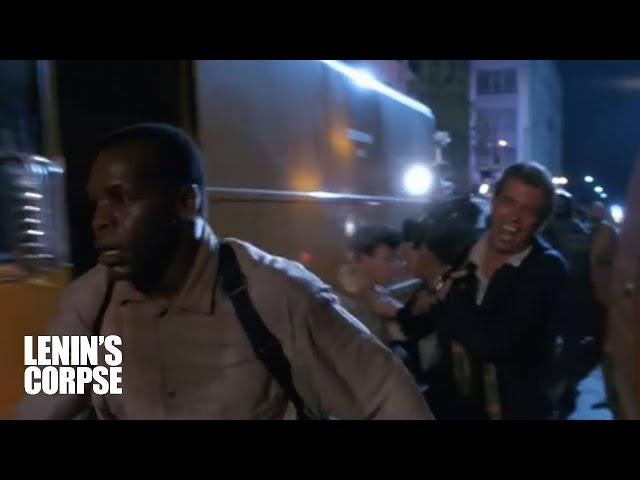 Predator 2 - Harrigan knocks out Pope