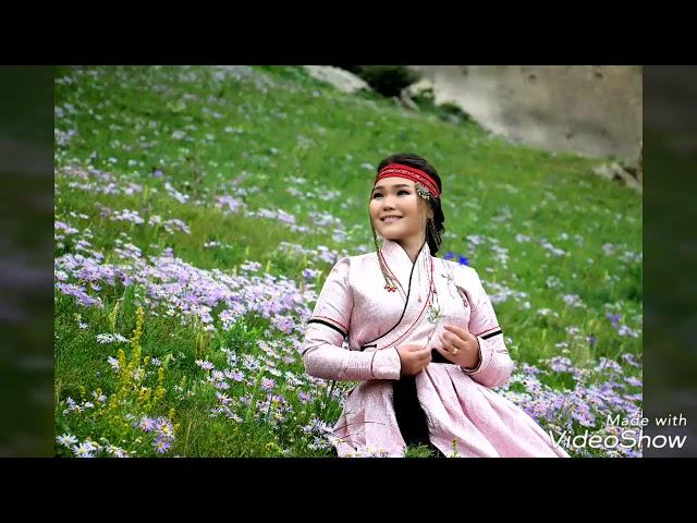 R.Bolortuya.р.болортуяа "нуур л юмсан уу сэтгэл минь" N.Minjinsaihan B.Purewsuren