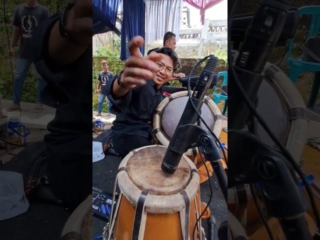 Dangdut kendang rampak Hayang Kawin