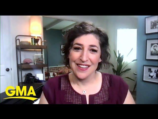 Mayim Bialik is a scientist in real life, not just TV