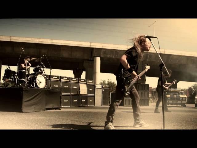 Airbourne - Live It Up [OFFICIAL VIDEO]