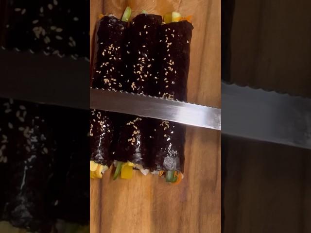 How to cut kimbap clean; #heatedknife#breadknife