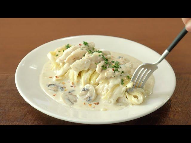 Deep Flavor, Chicken Fettuccine Alfredo Pasta :: Chicken Cream Pasta :: Easy One-pan Pasta