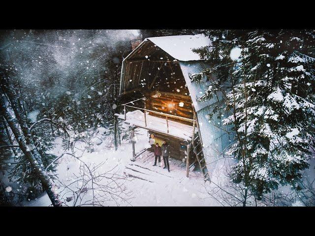 We hid from a SNOWSTORM in an old huge HOUSE. Cozy overnight with a WILD GIRL