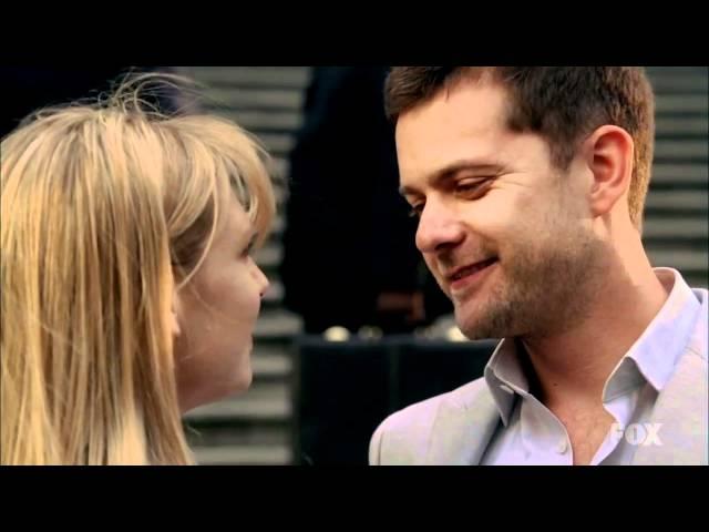 Fringe 3x01 End Scene - Altlivia and Peter KISS!