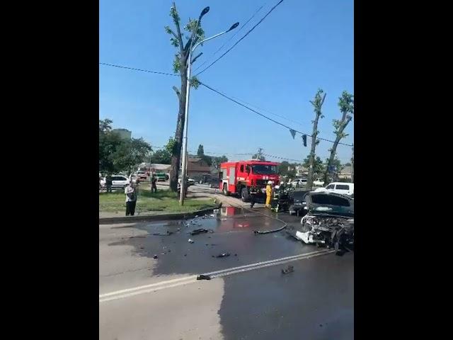 Автомобильная авария в Павлограде. Утро 15 июня