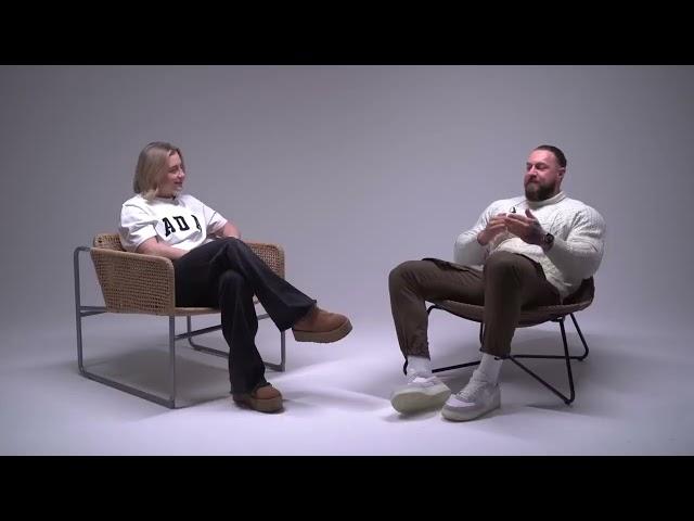 Holky a koule - Jakub Enžl - Meme