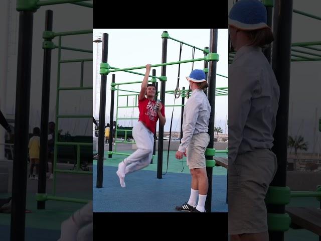 Elite Gymnast Pretended to be a Nerd in Calisthenics Park #nerd #prank #calisthenics