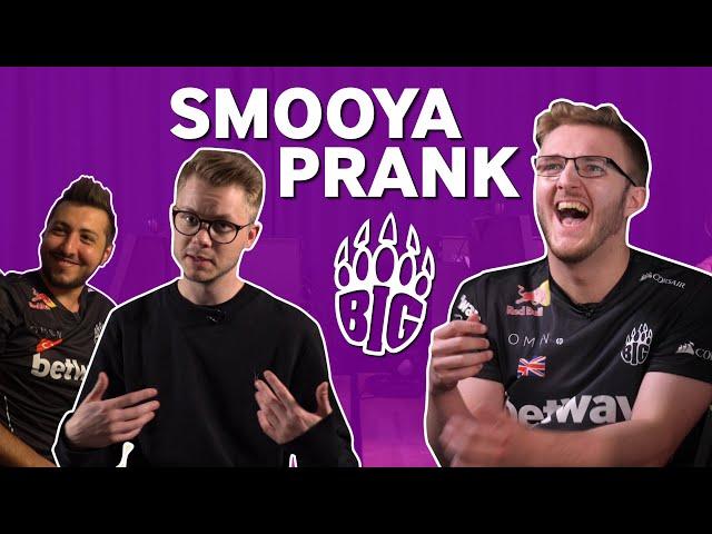 BIG XANTARES and Rob4 Prank Smooya in CS:GO 1vs1