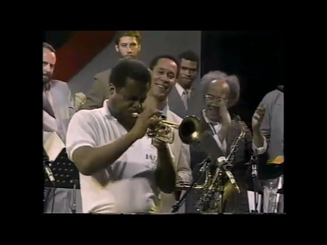 Freddie Hubbard sets the Art Blakey and the Jazz Messengers Big Band on fire with Moanin'