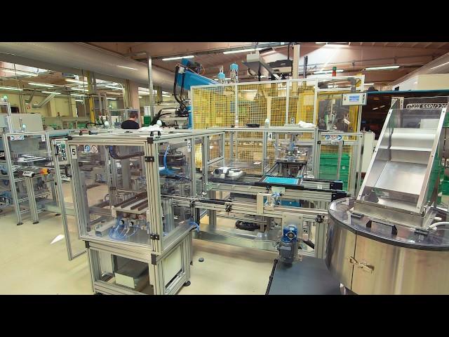 Vacuum cleaner brush automated assembly line