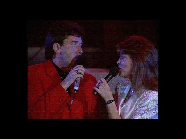 Daniel O'Donnell with Mary Duff - Somewhere Between (Live at The Sands Centre, Carlisle, 1993)