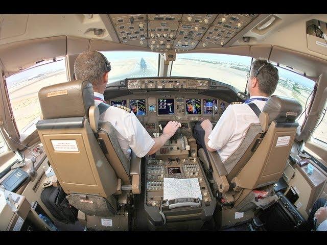 Polar operations in a B777