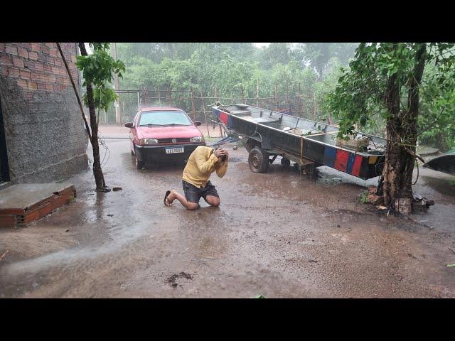 A TEMPESTADE QUASE LEVOU NOSSO BARRACO!! QUE SUFOCO.