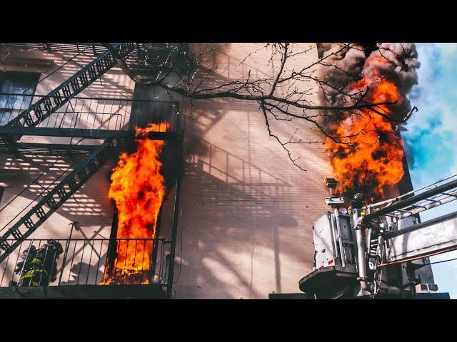 **FIRST DUE!** Heavy Fire Out the Windows! PEOPLE TRAPPED Above [ FDNY Manhattan 3rd ALARM Box 1128]