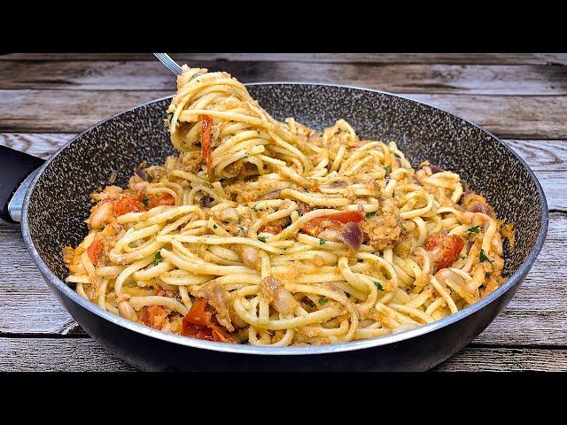 I do it every time I have little time! Easy and delicious pasta with a few simple ingredients!