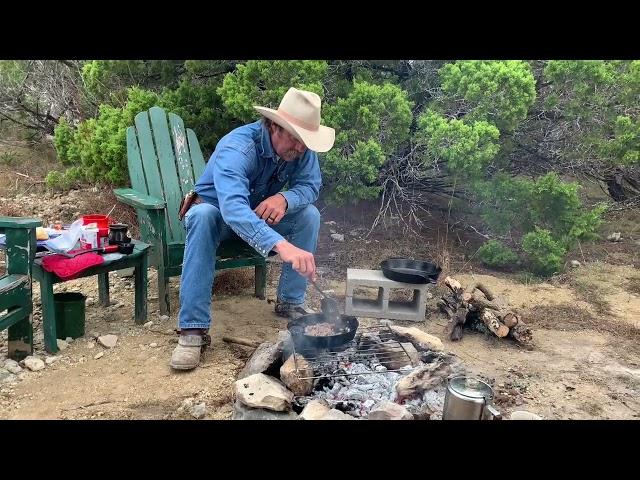 Making A Simple Campfire Breakfast in an Iron Skillet