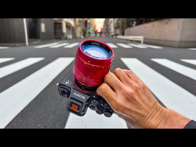 Weird 50mm f/0,95 Street Photography in Japan