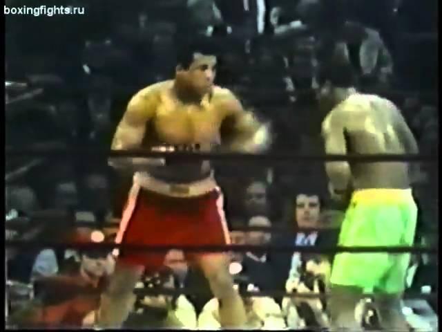 Muhammad Ali vs Joe Frazier   I: Round 15 (Knockdown.)