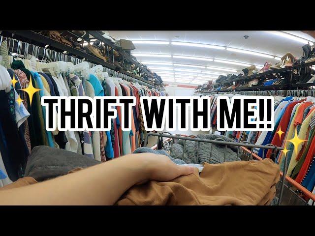 Everything is $1!! Thrift With Me for Items to Resell on Poshmark for a GREAT Profit!! $$