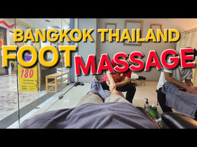 BANGKOK THAILAND FOOT MASSAGE | Number One thing to do in Bangkok