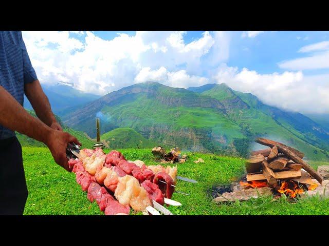 Escape to the Mountains: Cooking Juicy Kebabs in a Remote Paradise ️