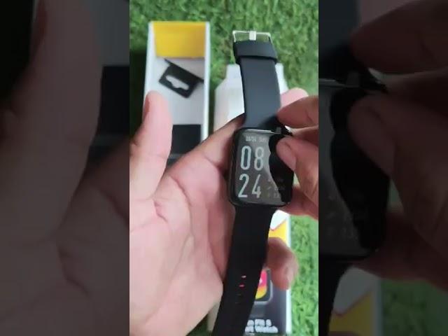 Inbase ‘Urban Fit S’ smartwatch equipped with AMOLED display, Bluetooth Calling and Rotating Crown.