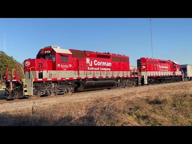 2 SD40-2s and a Tunnel Motor Trailing on the Unit Train