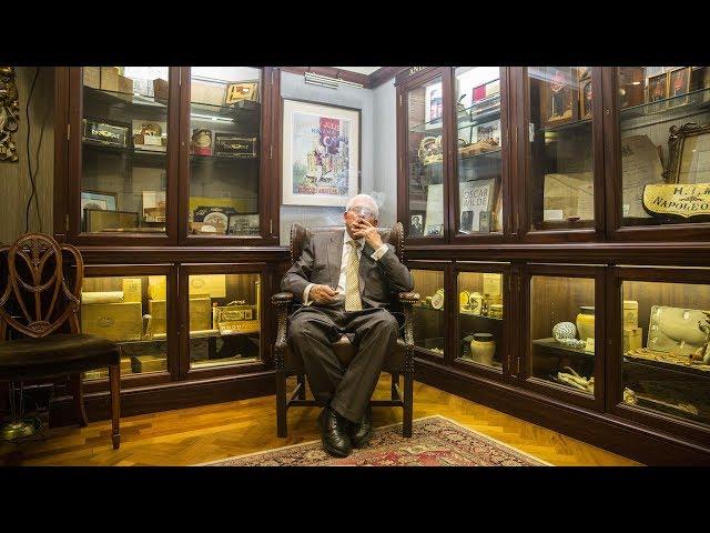 World’s Oldest Cigar Seller: STORE CRAZY