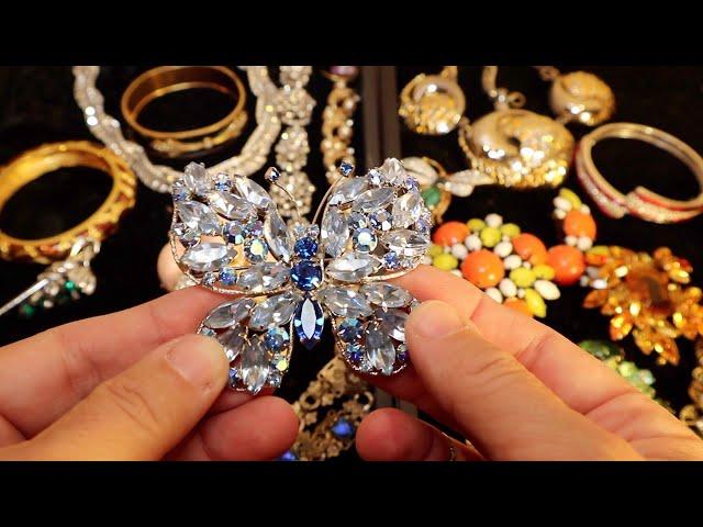 Fleatale's vintage designer costume jewelry haul and descriptions with a suprise ending