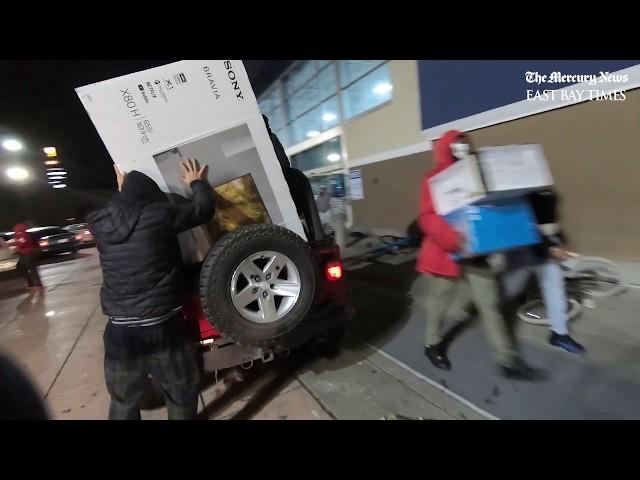 Looters ravage Best Buy during Day 2 of George Floyd protests