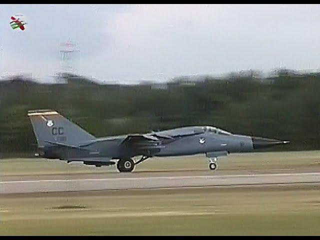 AIRSHOW WORLD Classic Series F-111 P2