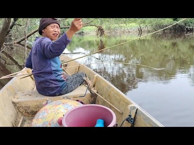 MANCING UDANG GALAH DAN IKAN BESAR DI SUNGAI SEBUYAU