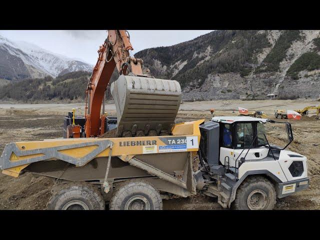 CAT 730 Dumper / Onboard / Tank STOPP  *Reschensee*