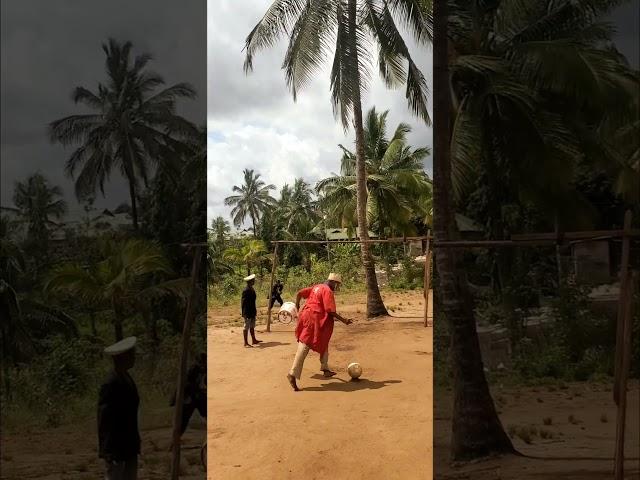  #skills #football #comedy #football #ronaldo #fyp #shorts #viral #india #funny #africa