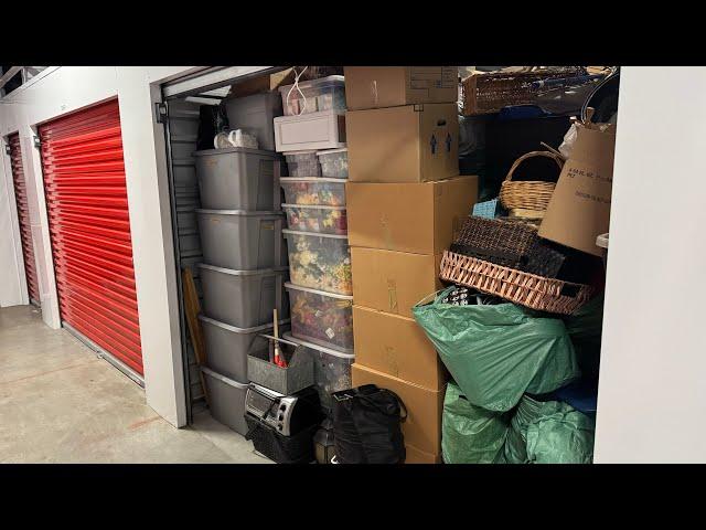 I Bought ALL BRAND NEW STUFF Inside This Abandoned Storage Locker