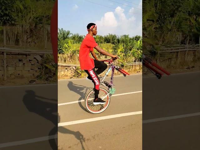 my first ride in 2024 #viral #youtubeshorts #bike #themarich.