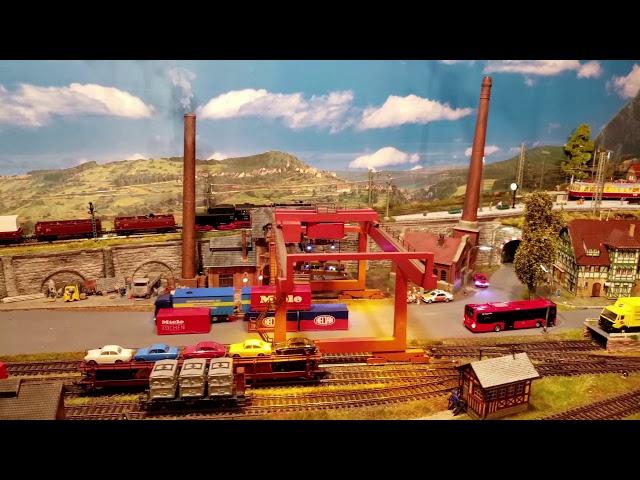 Sophisticated Modelltrain H0 high tech and realistic. 1. Potpourri HD