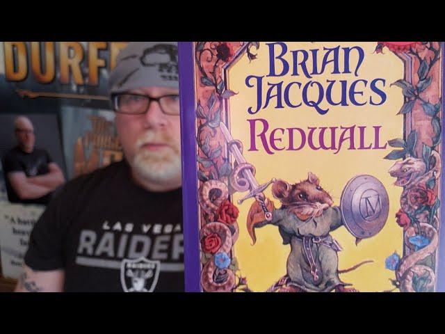 REDWALL / Brian Jacques / Book Review / Brian Lee Durfee (spoiler free) I WAS SO CONFUSED!!